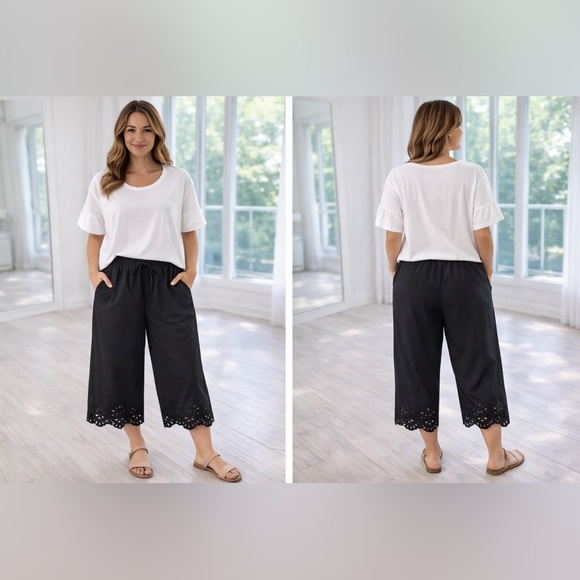 BloomChic Pants - BloomChic Black Cropped Wide-Leg Pants with Laser-Cut Hem size 22-24 - NWT